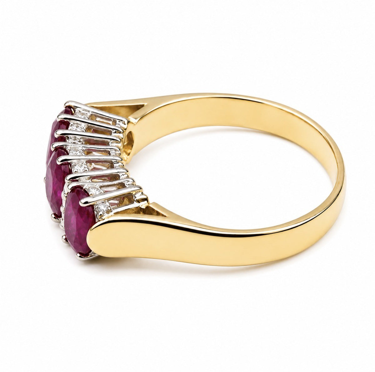 18ct Ruby & Diamond Ring