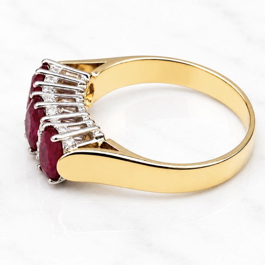 18ct Ruby & Diamond Ring